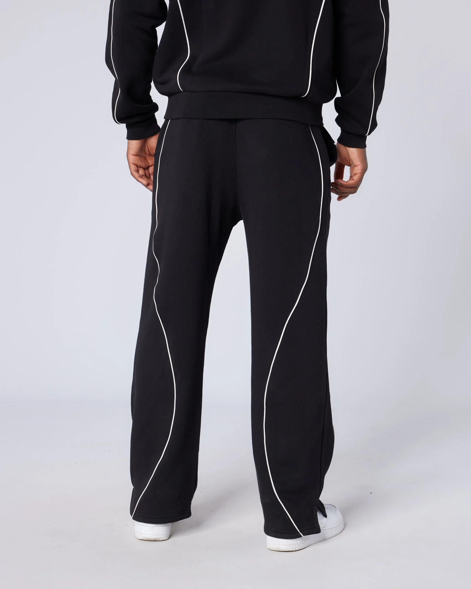 New Wave OG Badge Jogger Black - Image 7